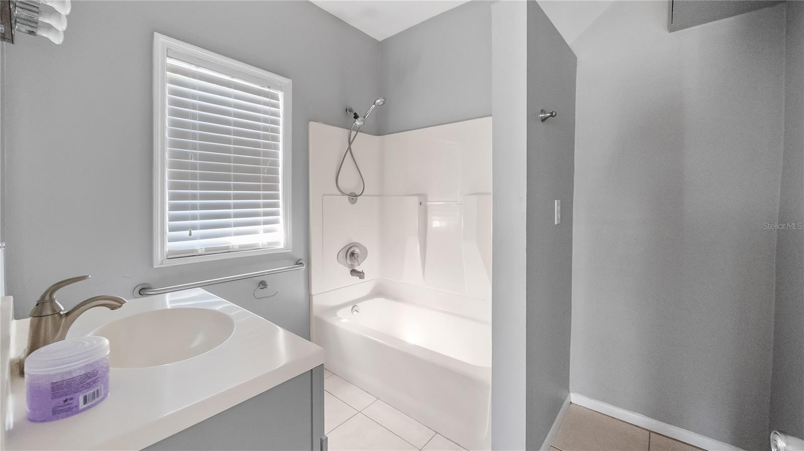 LEESBURG LSBG REALTY COS ADD - Residential