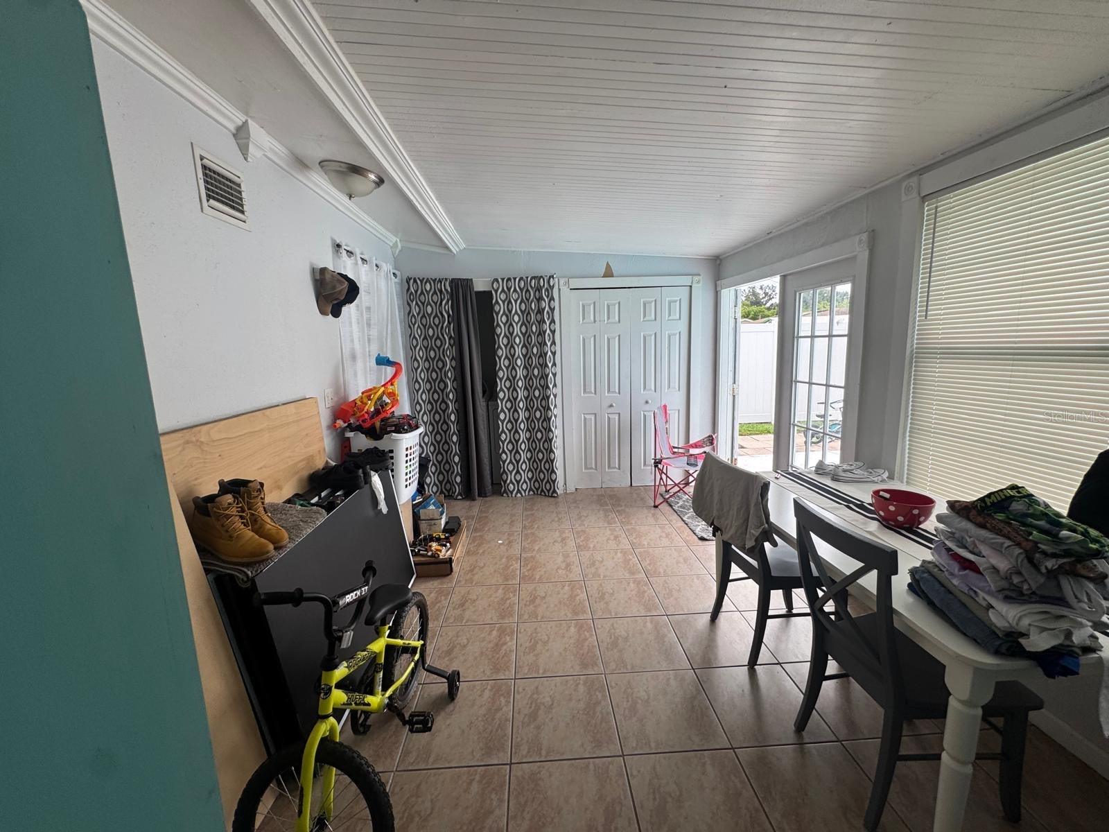 4330 FETROW DR