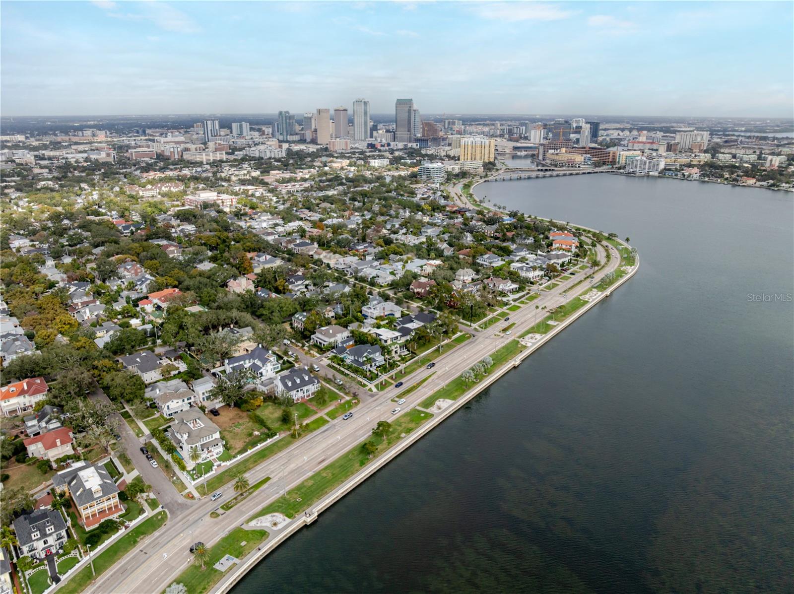 HYDE PARK WALK A CONDO - Residential