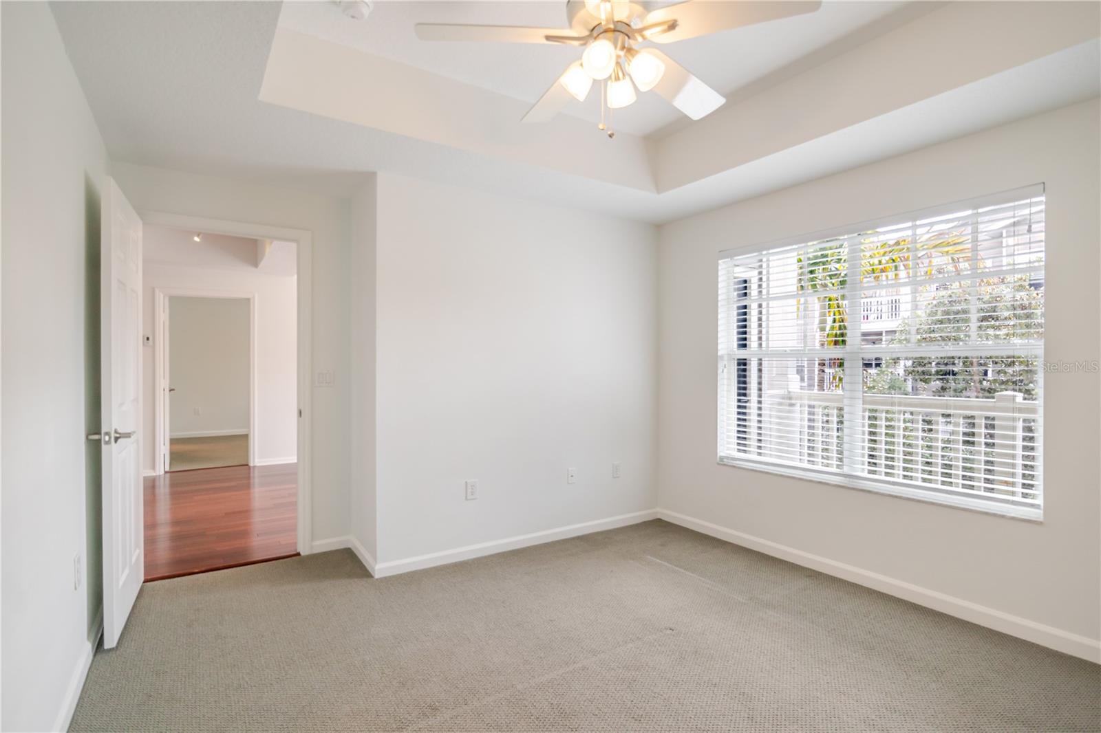 HYDE PARK WALK A CONDO - Residential