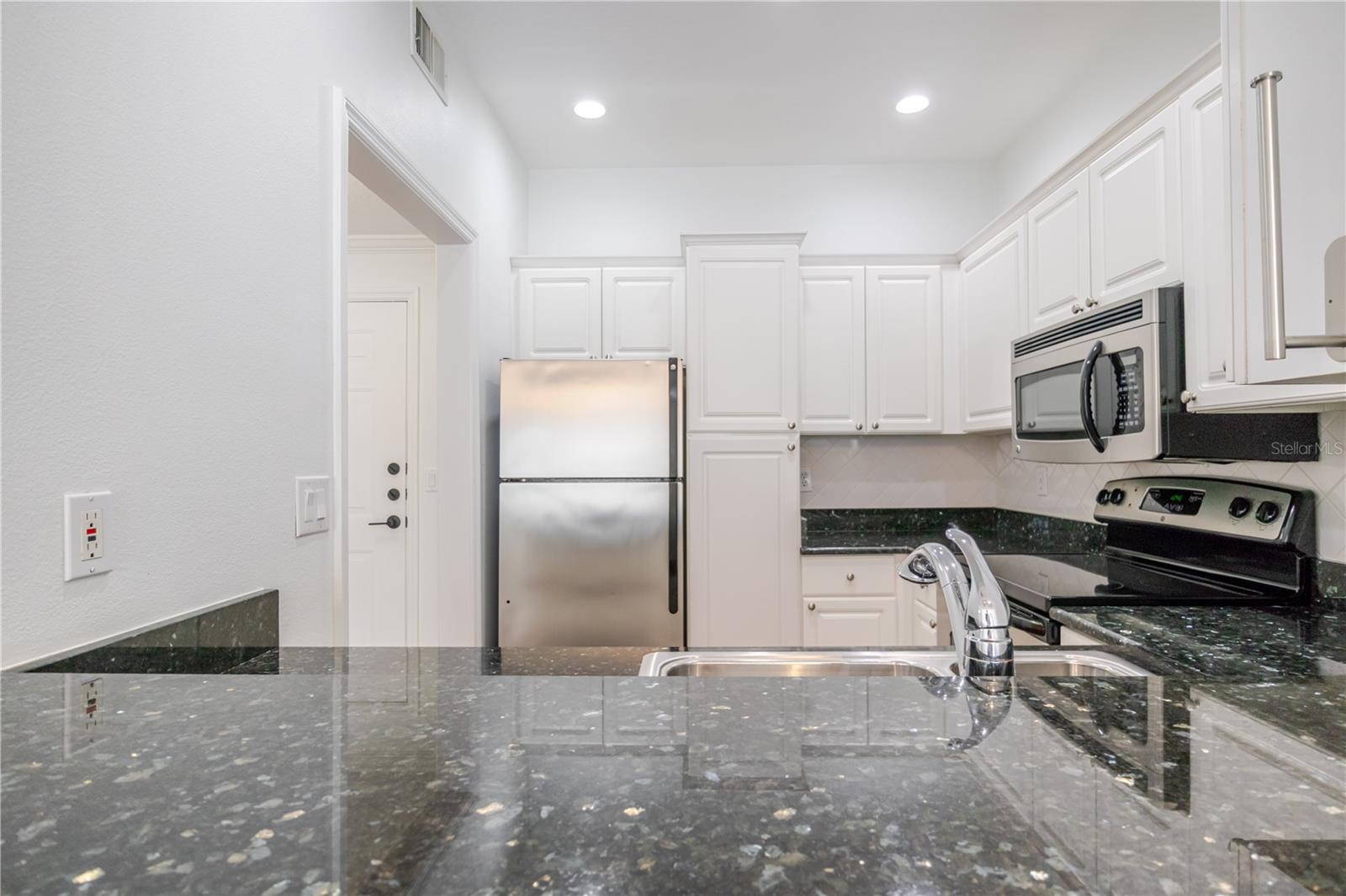 HYDE PARK WALK A CONDO - Residential