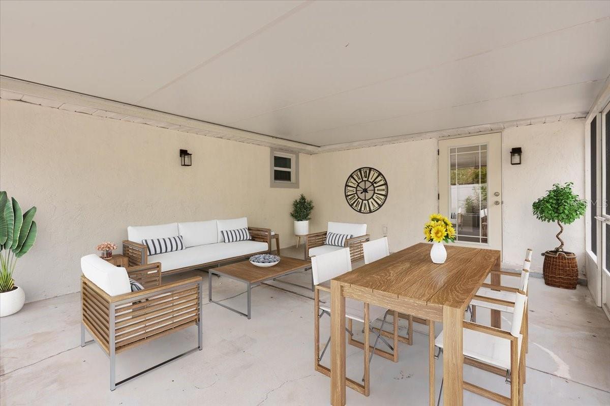 SOUTH VENICE - Residential