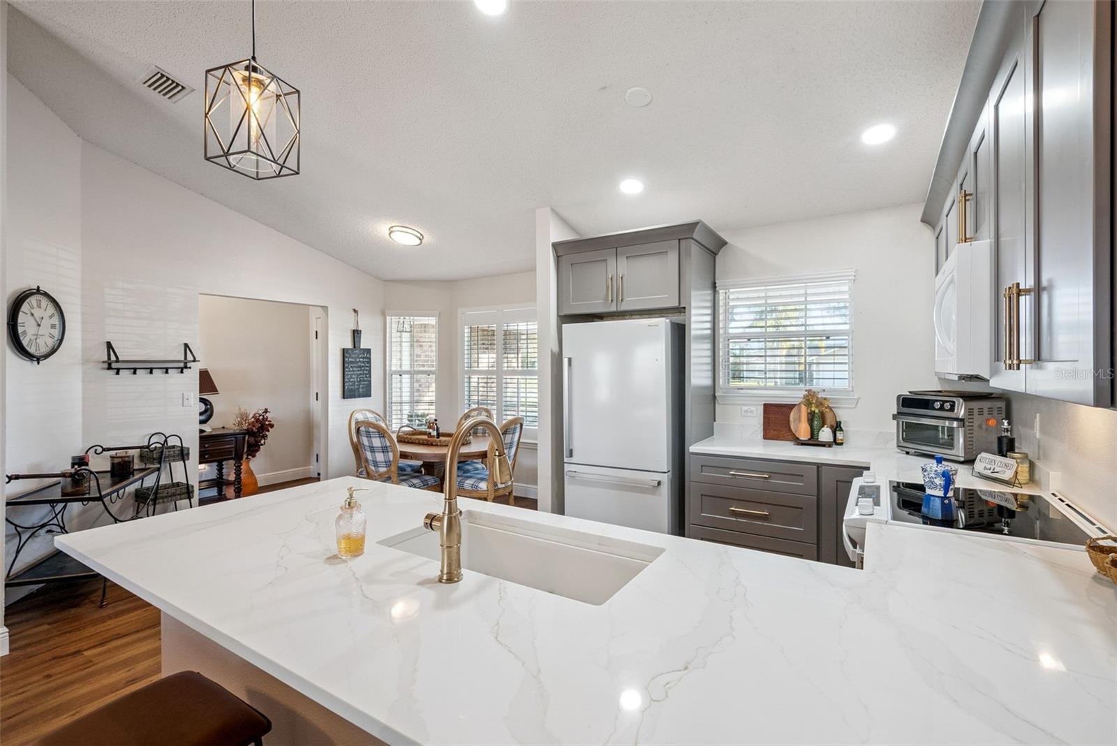 DELTONA LAKES UNIT 32 - Residential