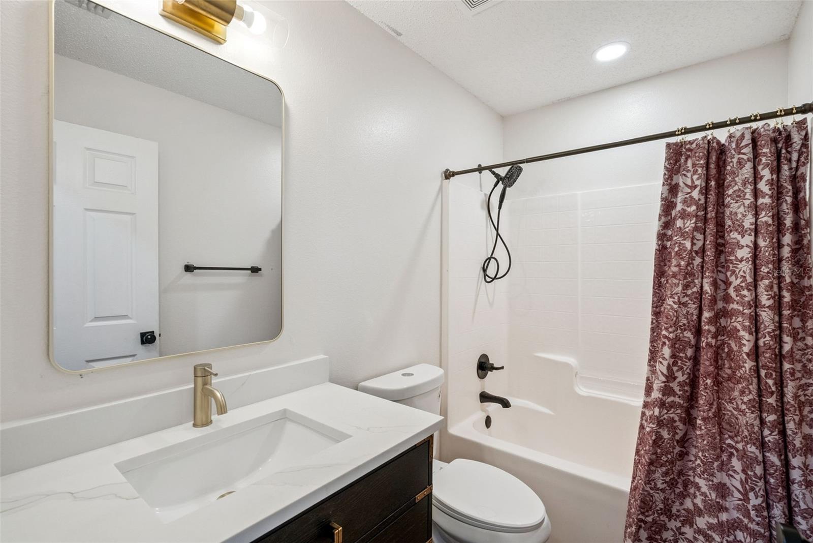 DELTONA LAKES UNIT 32 - Residential