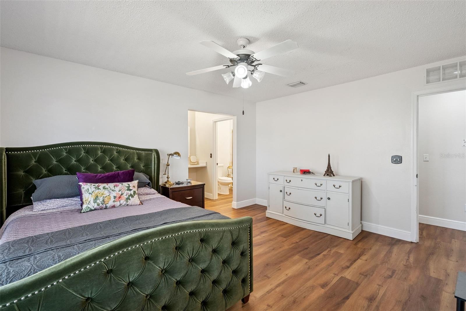 DELTONA LAKES UNIT 32 - Residential