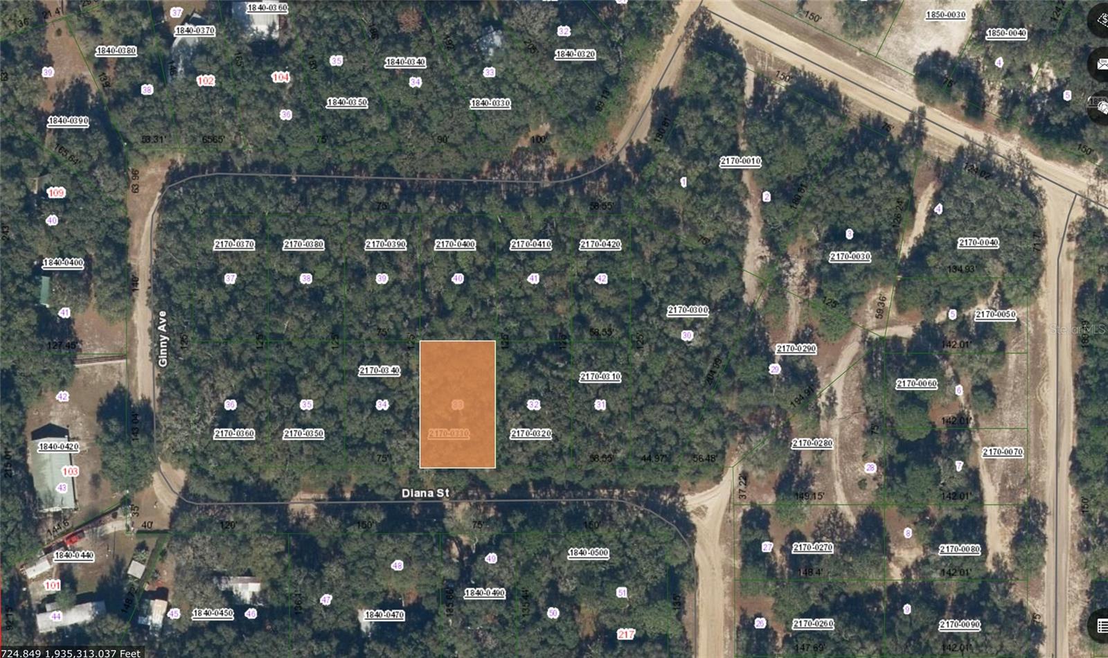 Discover the opportunity to own a double lot totaling approximately 0.44 acres in the quiet and growing community of Interlachen, Florida. This property offers the perfect setting for a private homesite, vacation getaway, or long-term investment.
Zoned R-2 – suitable for site-built or manufactured homes
No HOA – freedom to create the lifestyle you want
Easy drive to Palatka, Gainesville, and Ocala