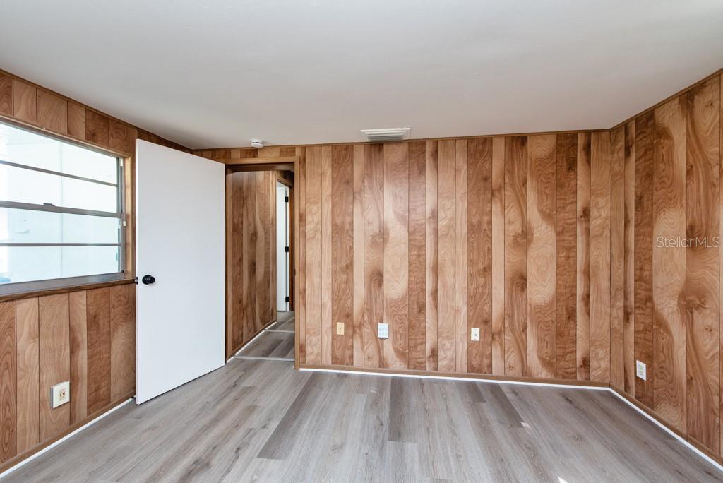 PINE RIDGE MANOR - Residential