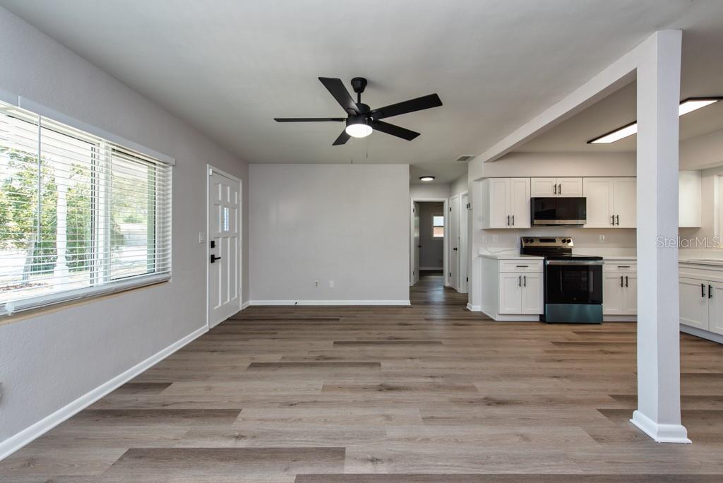 PINE RIDGE MANOR - Residential