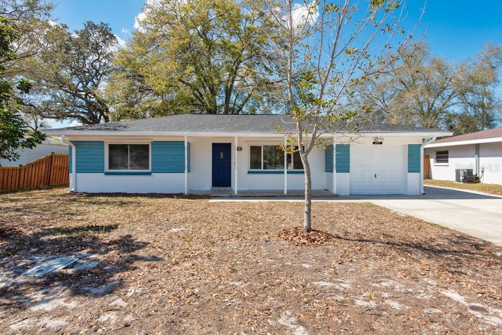 PINE RIDGE MANOR - Residential