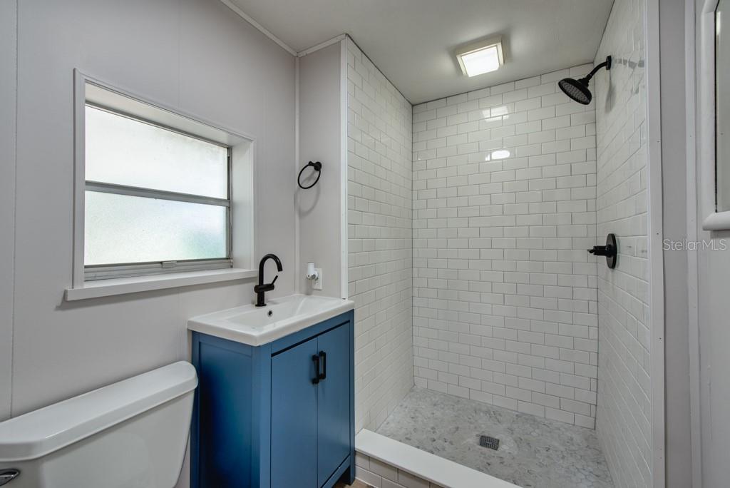 PINE RIDGE MANOR - Residential