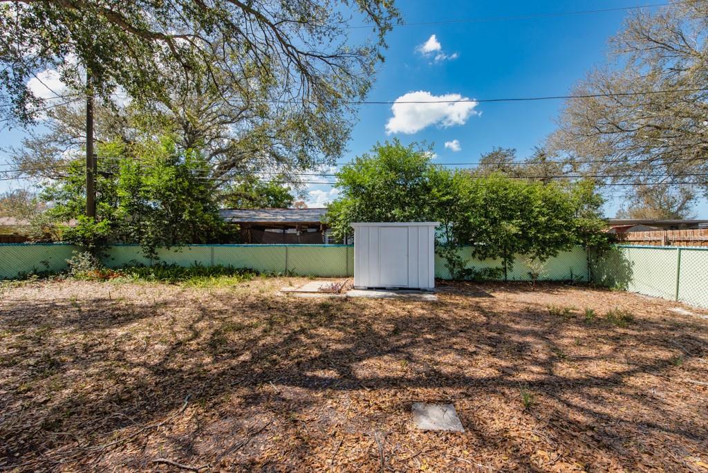 PINE RIDGE MANOR - Residential