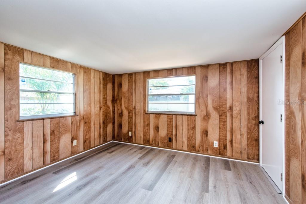 PINE RIDGE MANOR - Residential