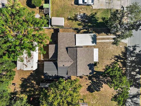 A home in EUSTIS