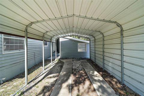 A home in EUSTIS