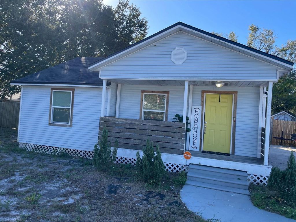 Photo of 2014 W Hickory Street, Lakeland, FL 33815 (MLS # O6368152)