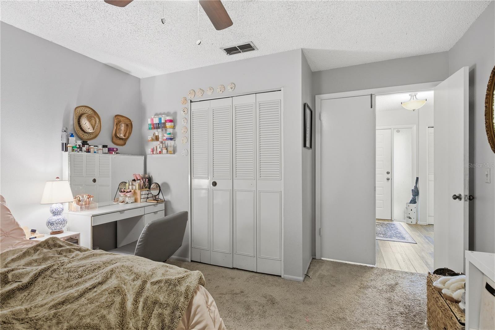 STRATHMORE GATE EAST - Residential