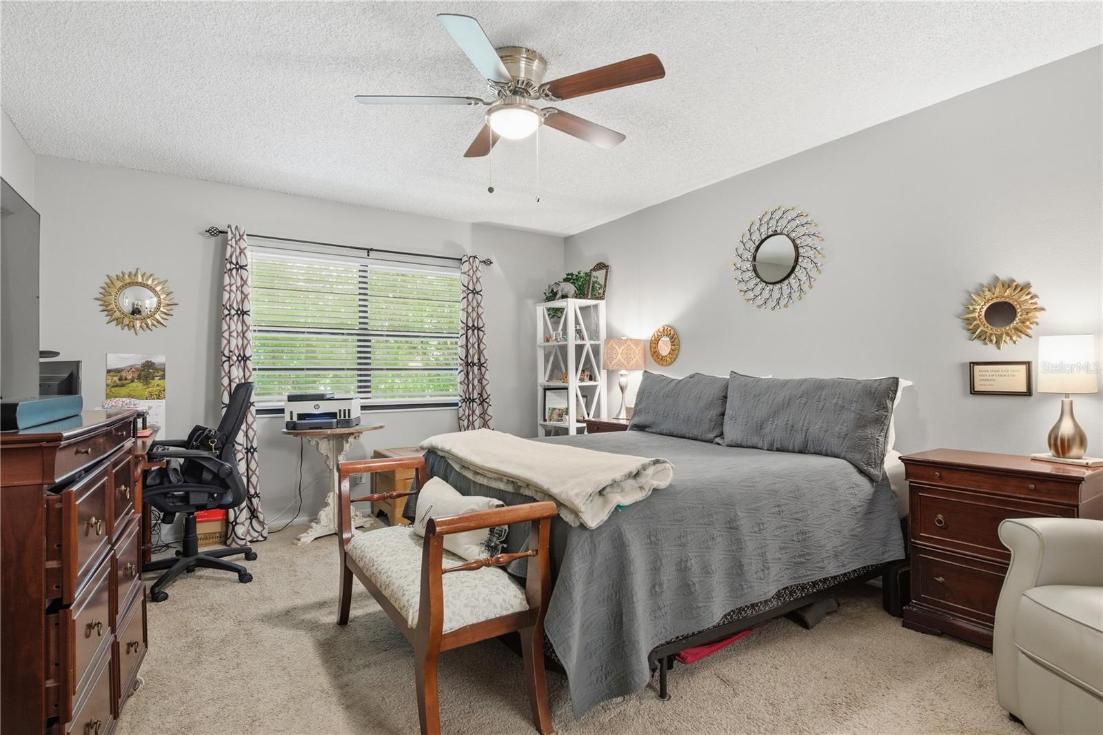 STRATHMORE GATE EAST - Residential