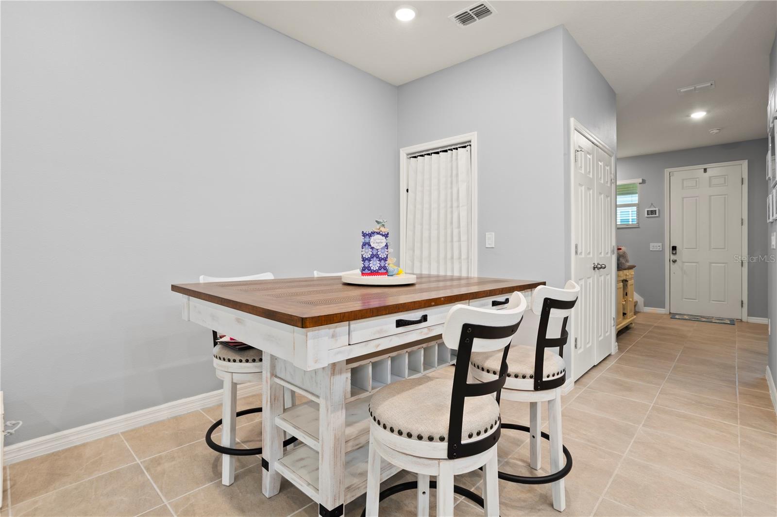 MEZZANO - Residential