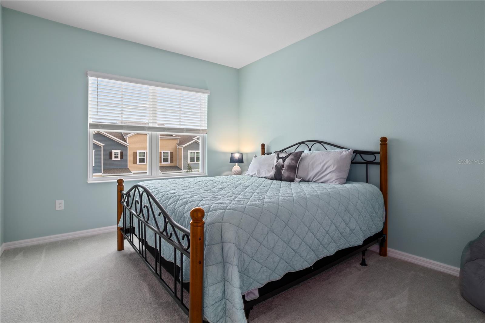 MEZZANO - Residential