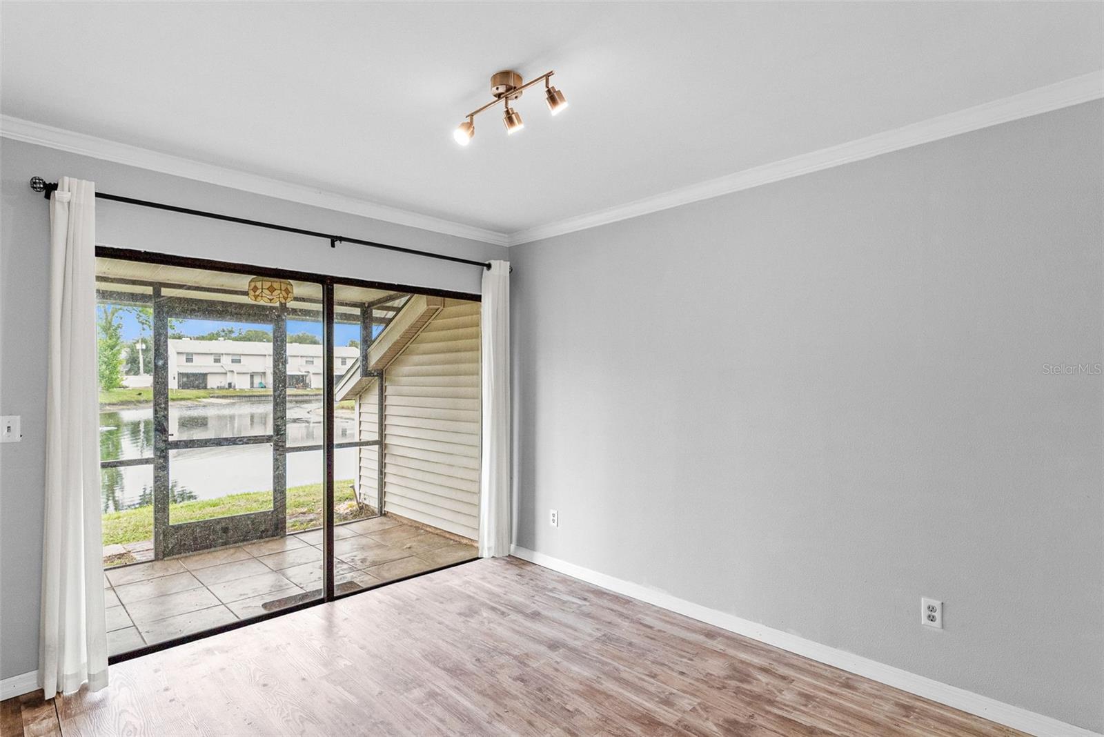 HAMPTON PARK TWNHMS UN 3 - Residential