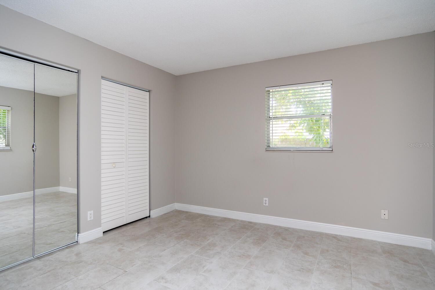 SHOREACRES CENTER - Residential Lease