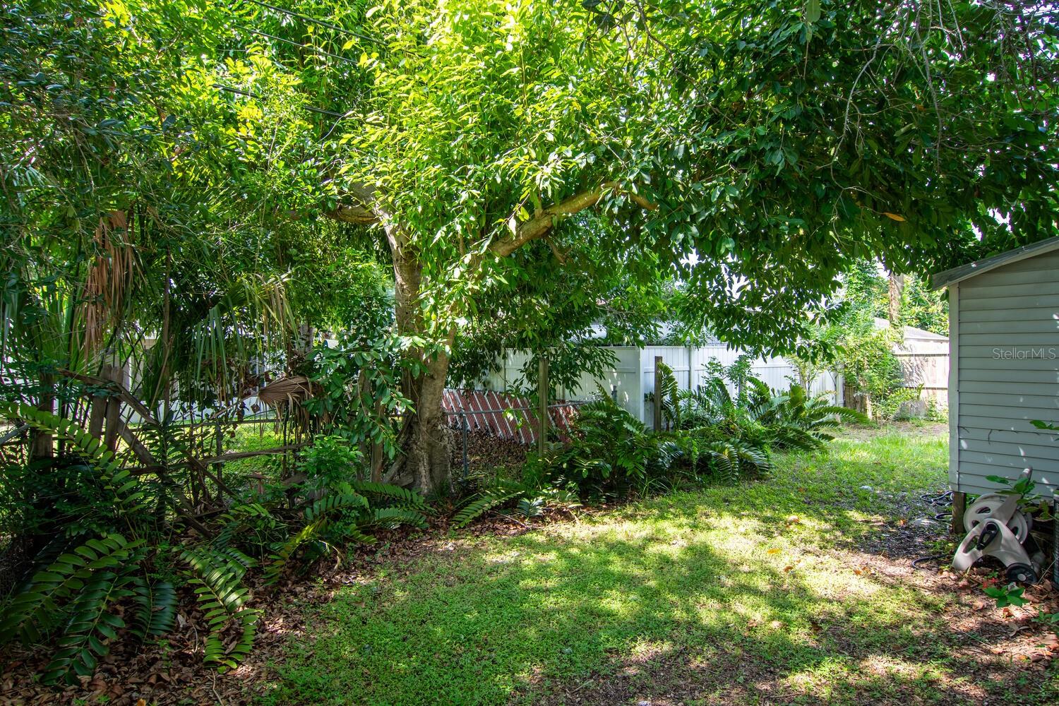 SHOREACRES CENTER - Residential Lease