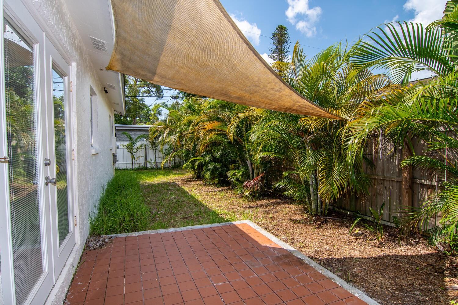 SHOREACRES CENTER - Residential Lease