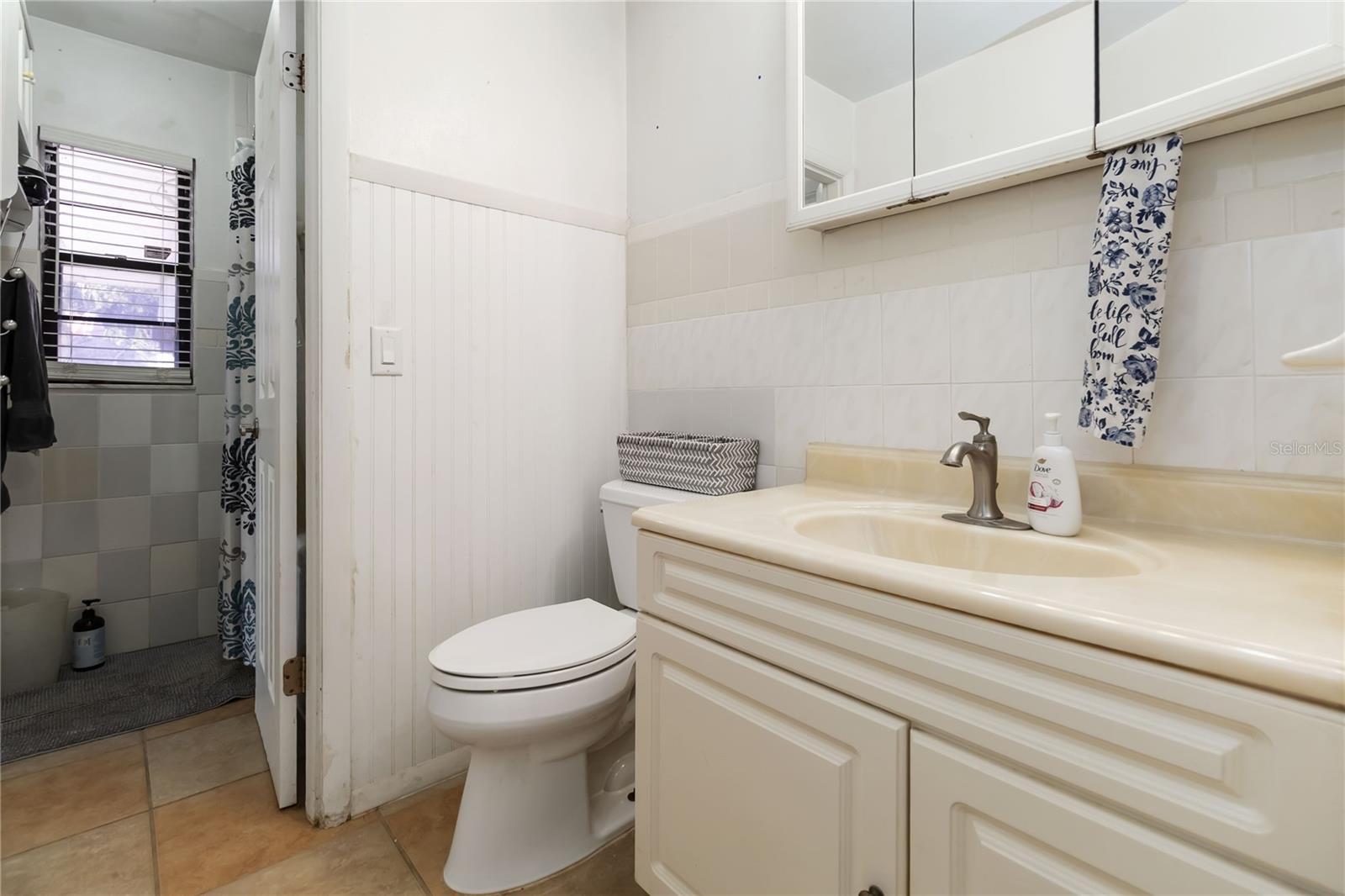 FAIRLANE ESTATES SEC 1 REP - Residential