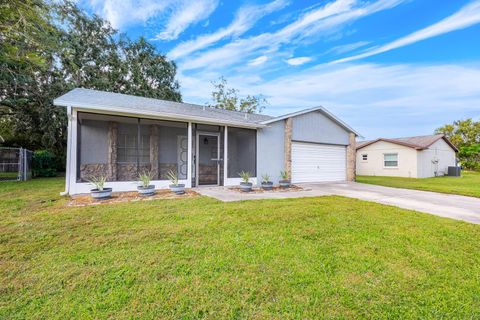 Photo of 2458 Sable Drive, Kissimmee, FL 34744 (MLS # O6357400)