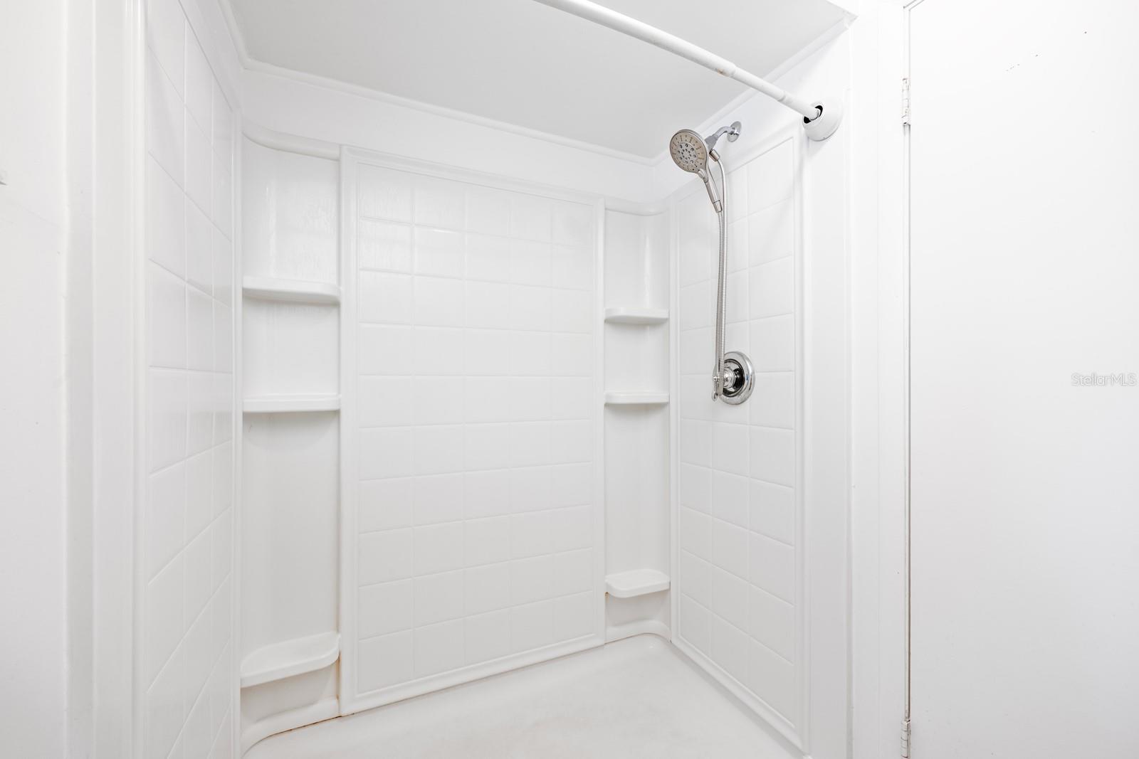 MILL RUN UNIT 2 - Residential