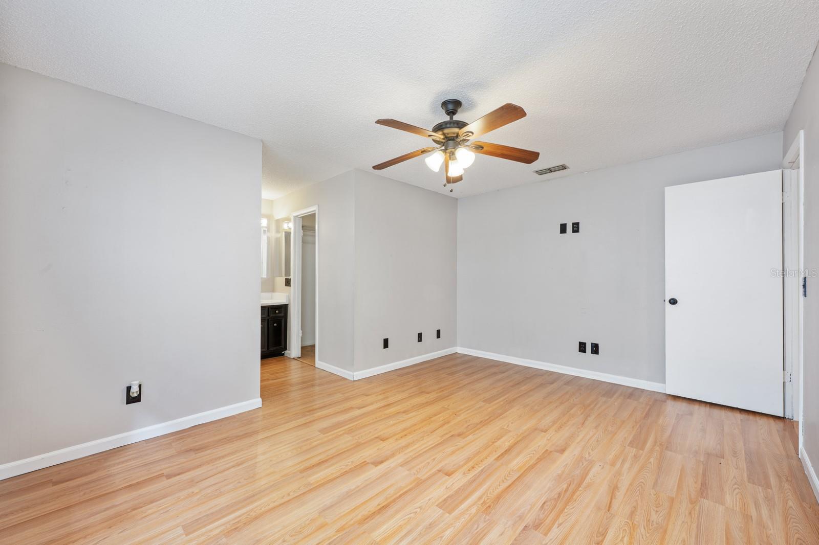 MILL RUN UNIT 2 - Residential