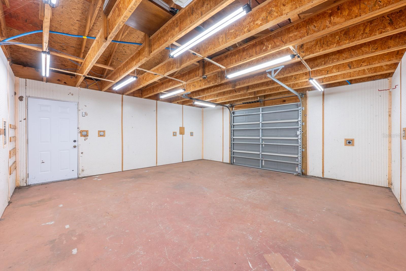 MILL RUN UNIT 2 - Residential