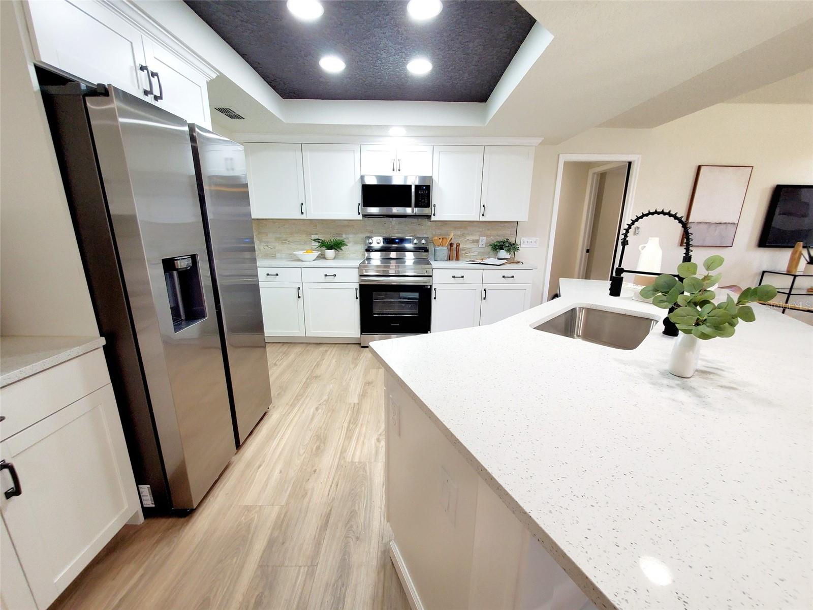LAKESHORE VILLAGE AT WOODFIELD - Residential