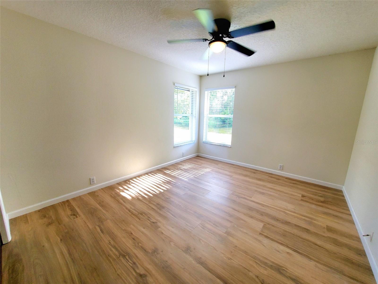 LAKESHORE VILLAGE AT WOODFIELD - Residential
