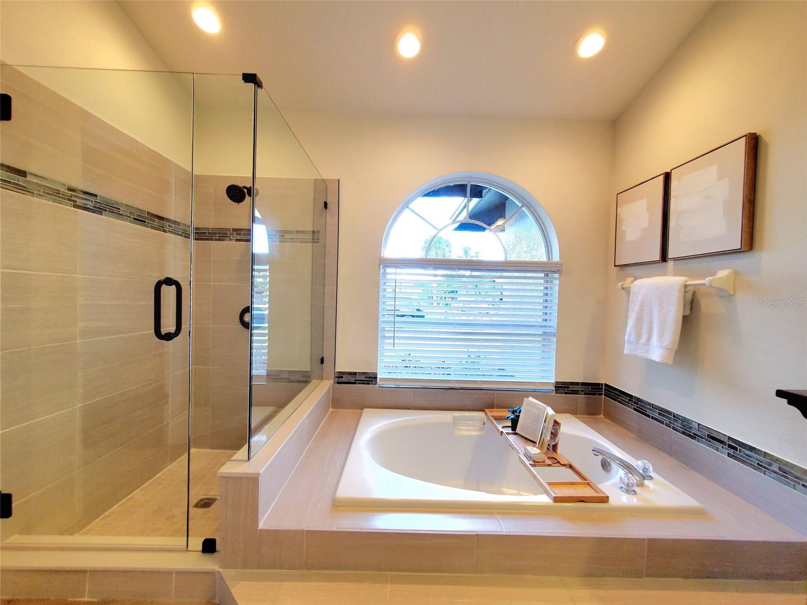 LAKESHORE VILLAGE AT WOODFIELD - Residential
