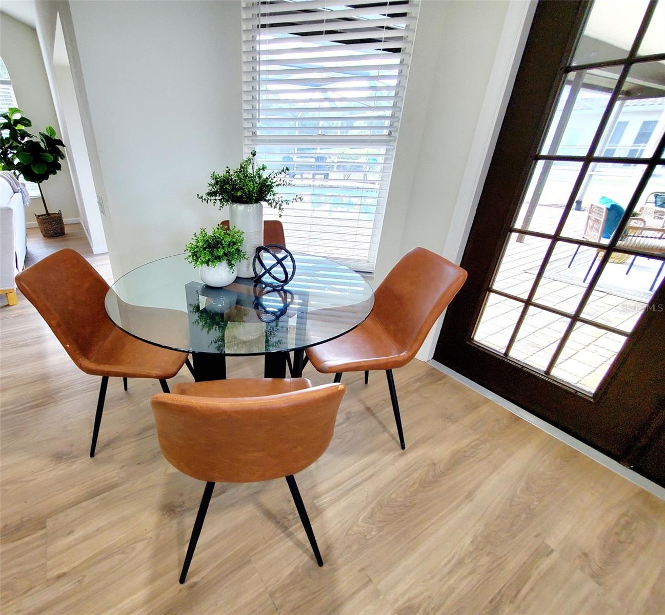 LAKESHORE VILLAGE AT WOODFIELD - Residential