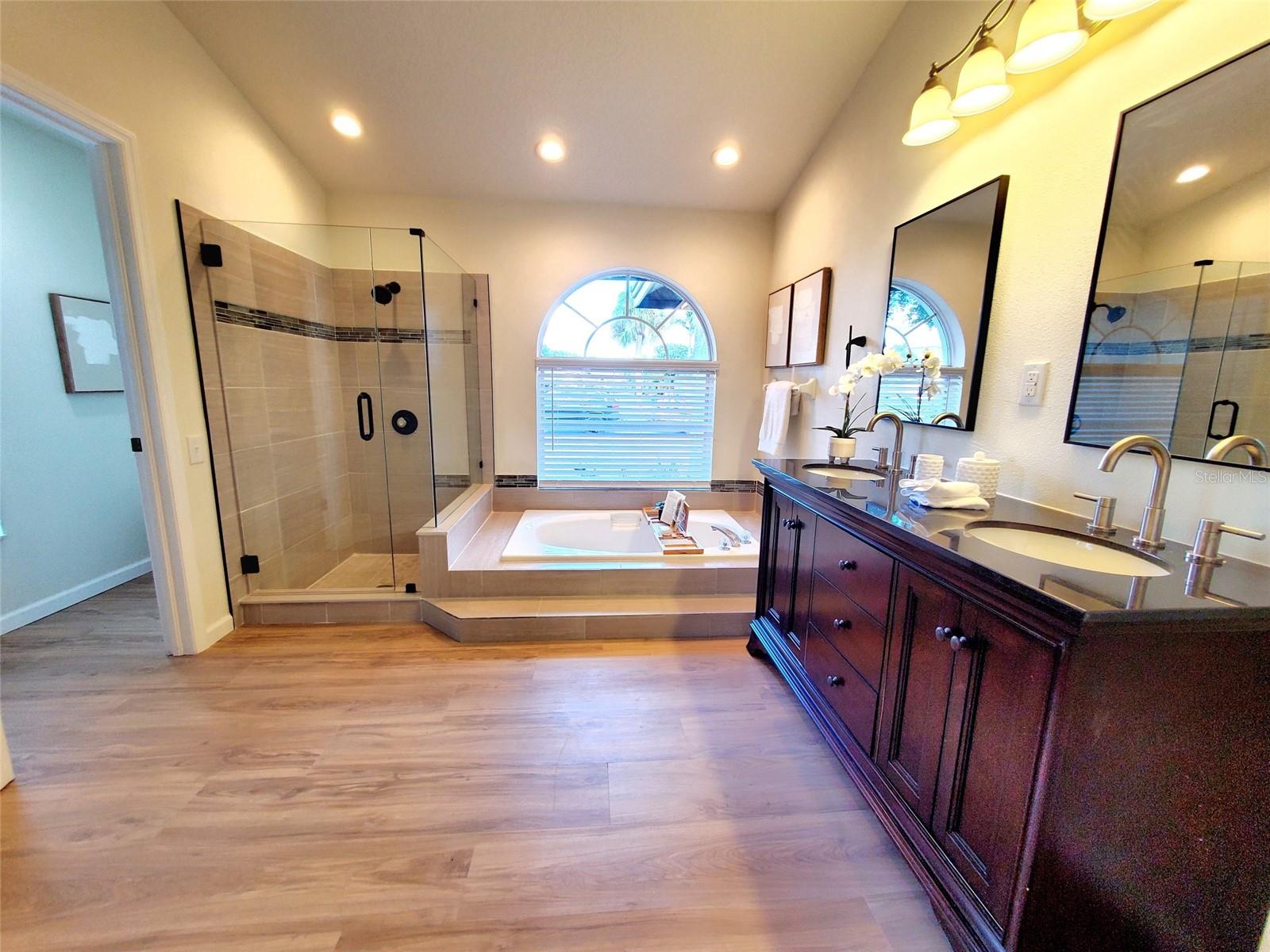 LAKESHORE VILLAGE AT WOODFIELD - Residential