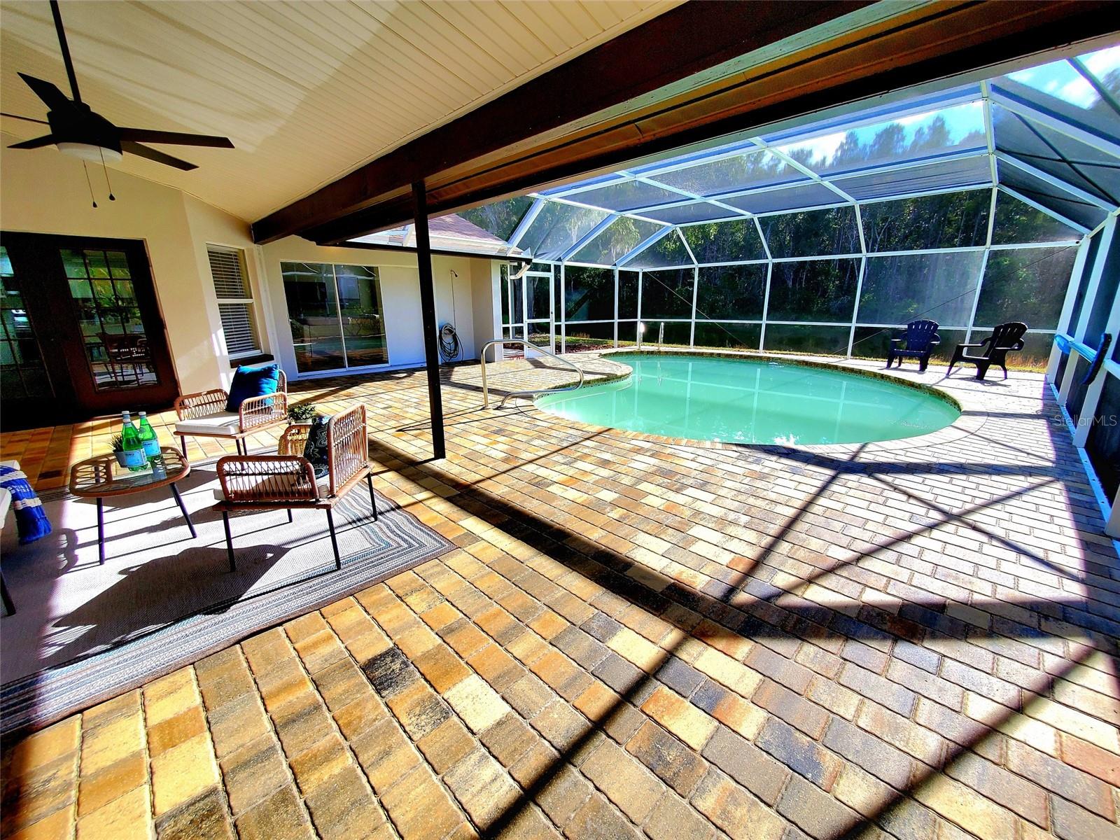 LAKESHORE VILLAGE AT WOODFIELD - Residential