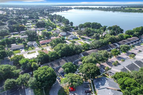 A home in WINTER HAVEN