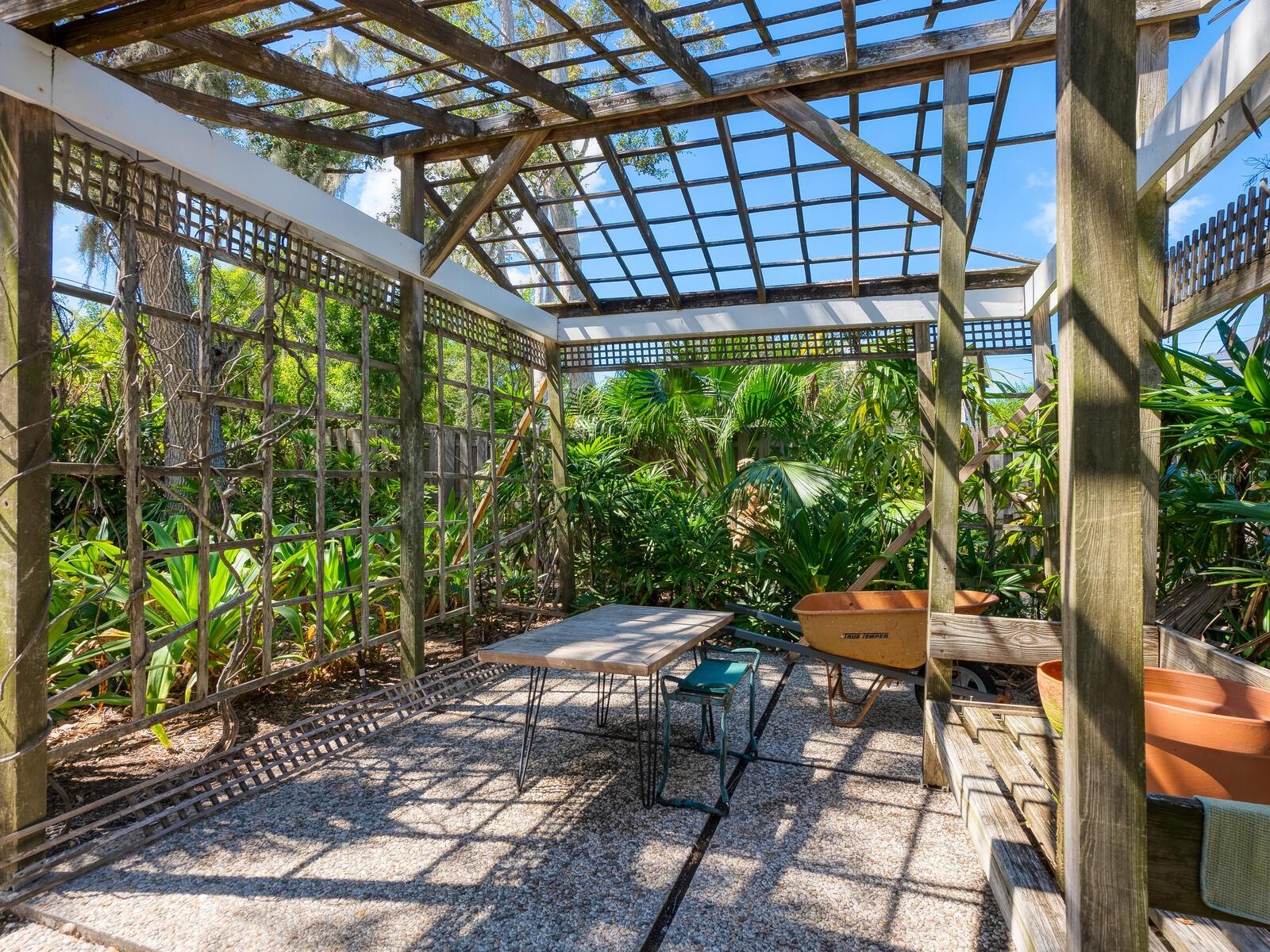 BAY ISLAND - Residential