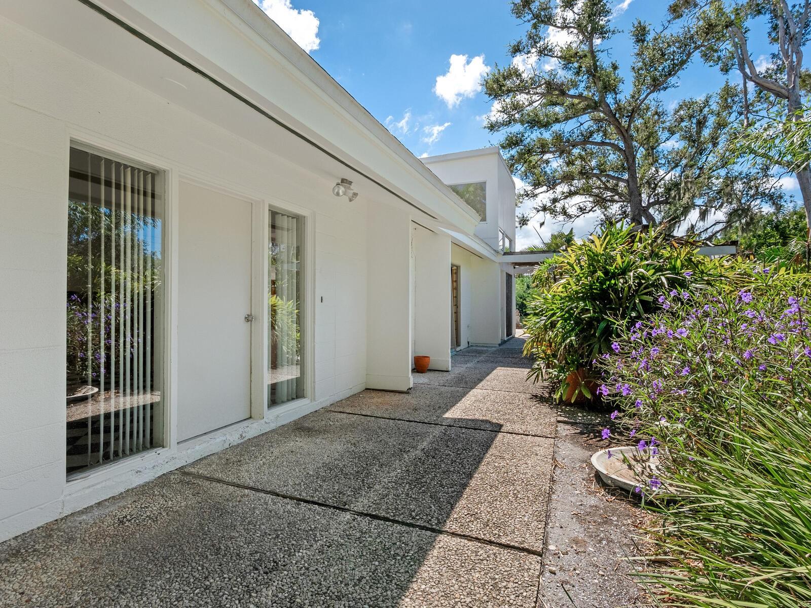 BAY ISLAND - Residential