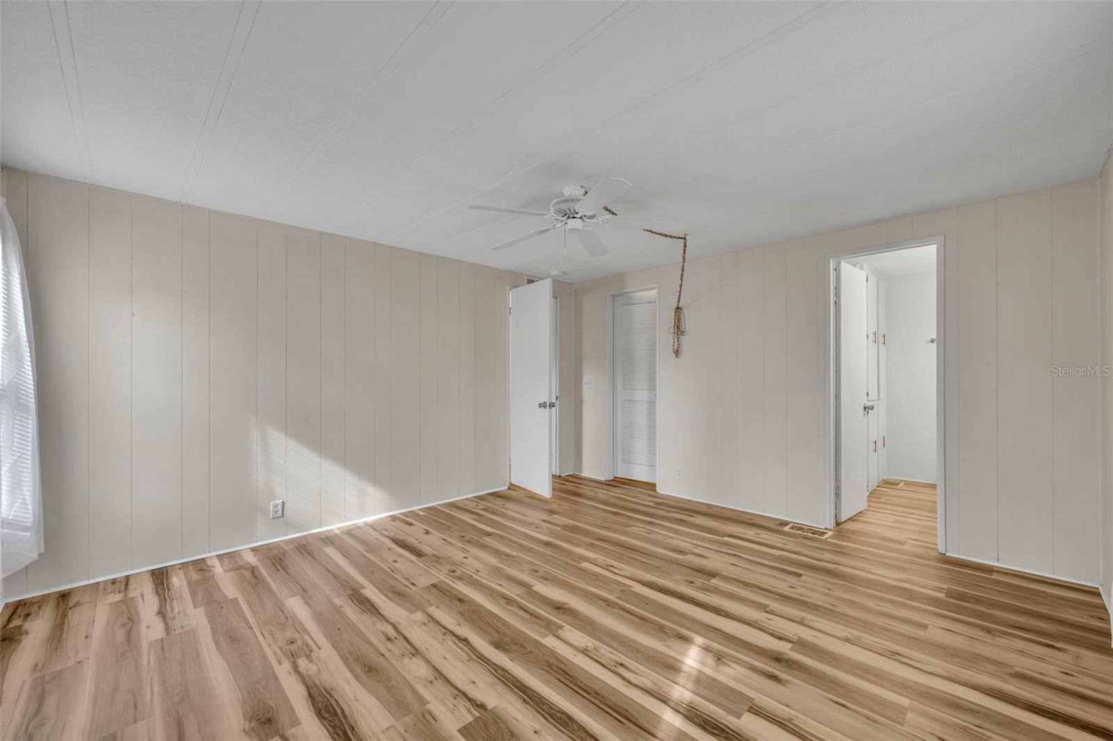 BANBURY VILLAGE CONDO - Residential