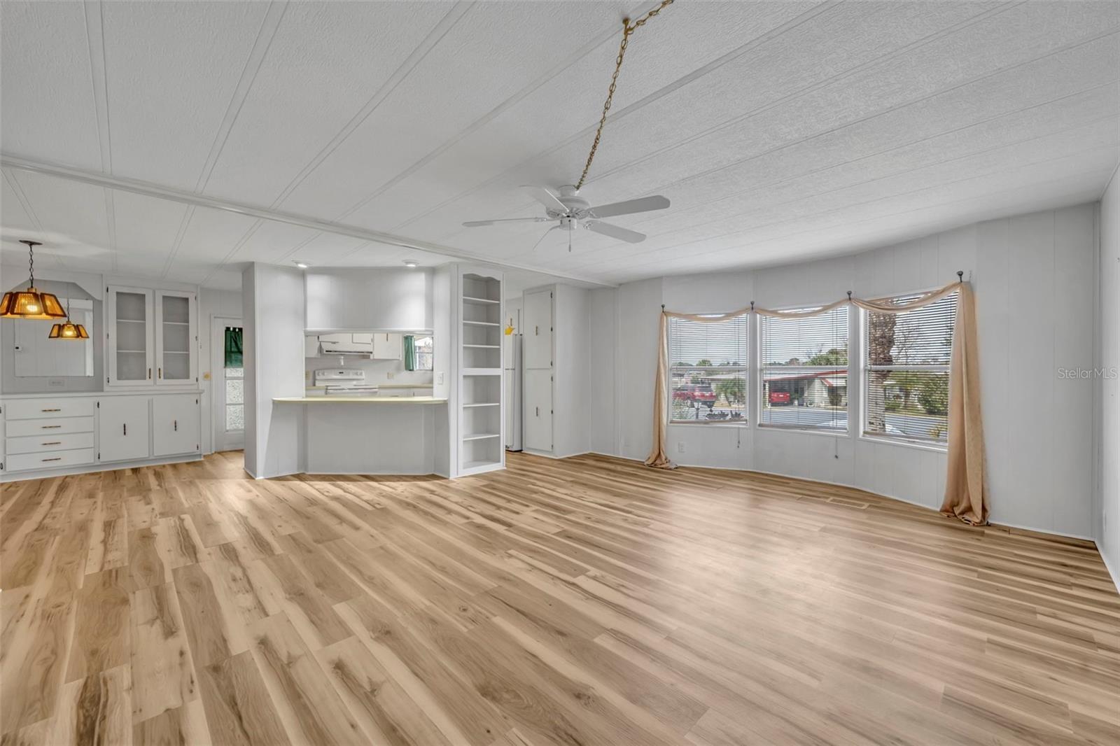 BANBURY VILLAGE CONDO - Residential