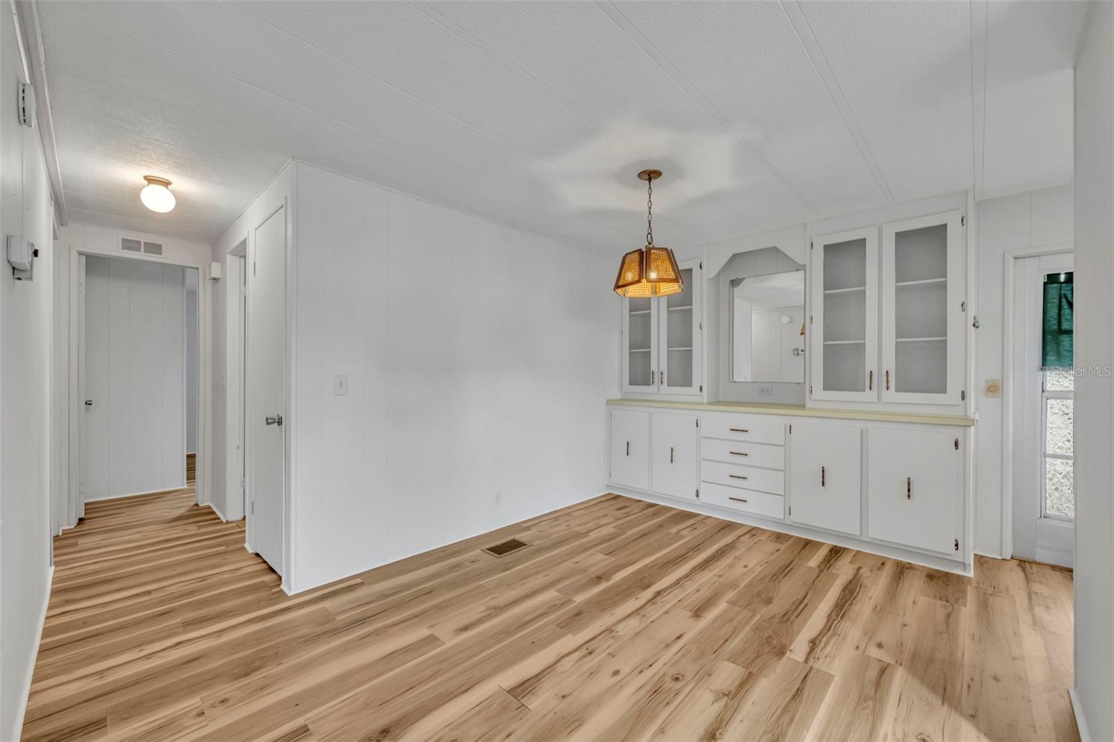 BANBURY VILLAGE CONDO - Residential