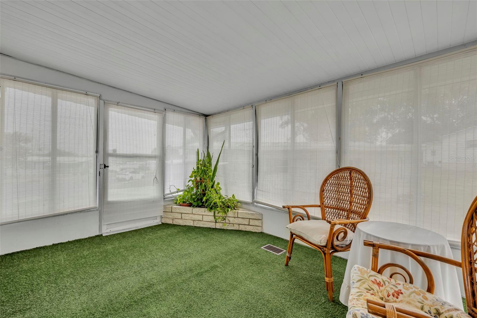 BANBURY VILLAGE CONDO - Residential