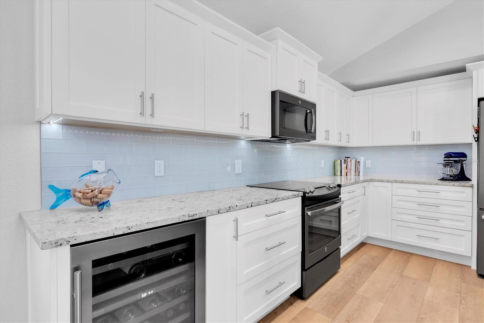 COLLEGE LANDINGS REP - Residential