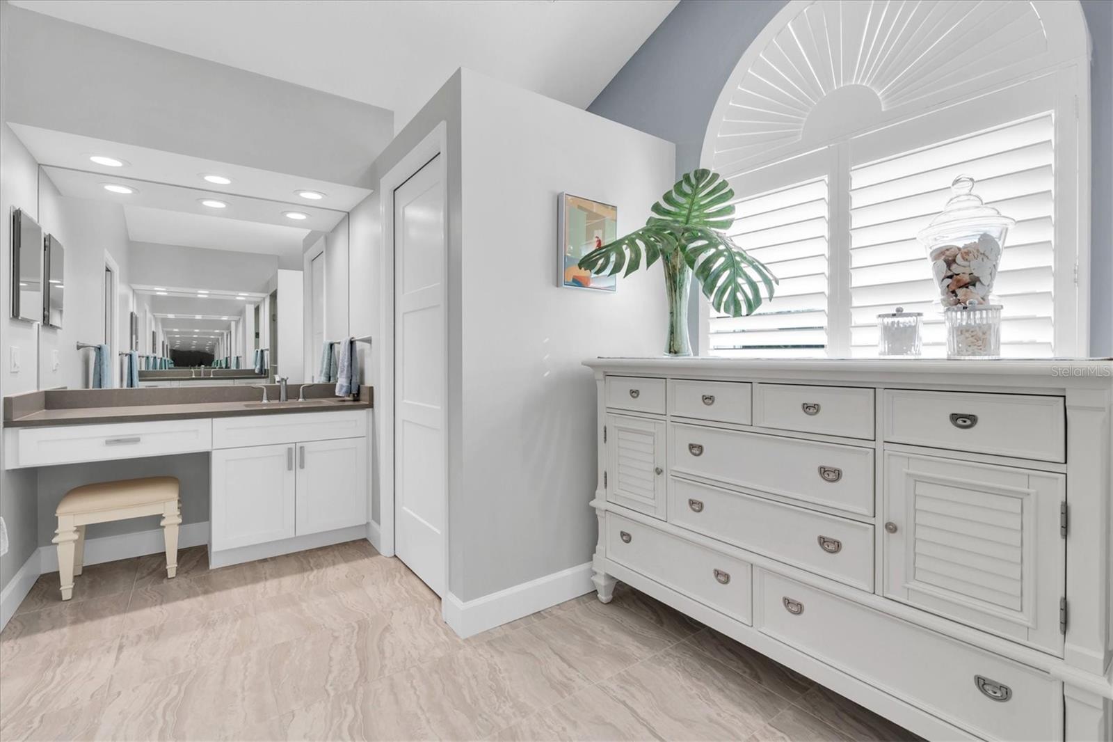 COLLEGE LANDINGS REP - Residential