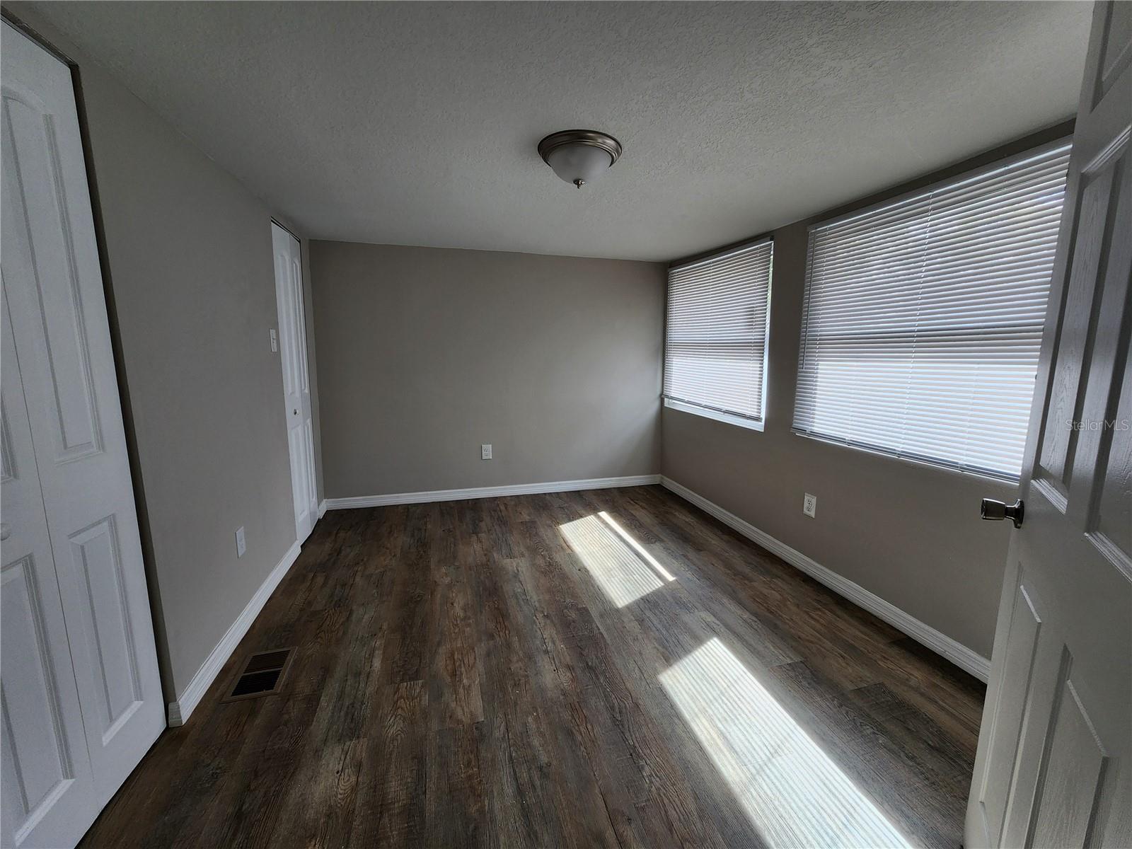 LEAWOOD - Residential Lease