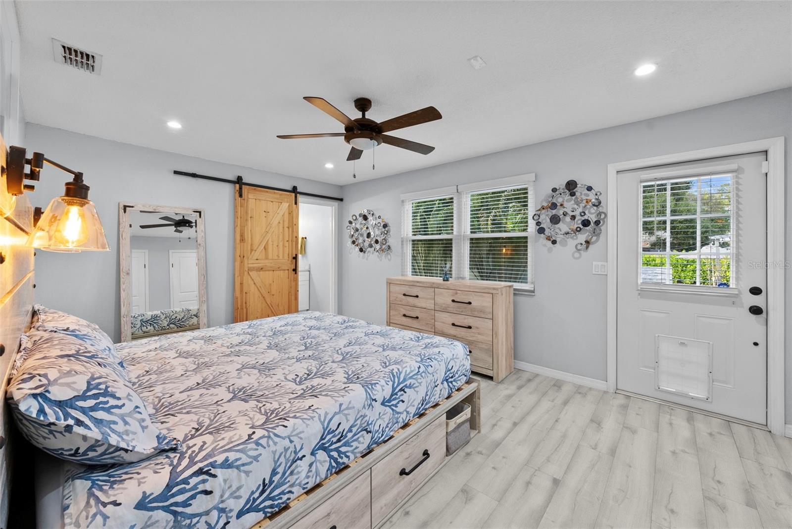 HAMPTON TERRACE - Residential