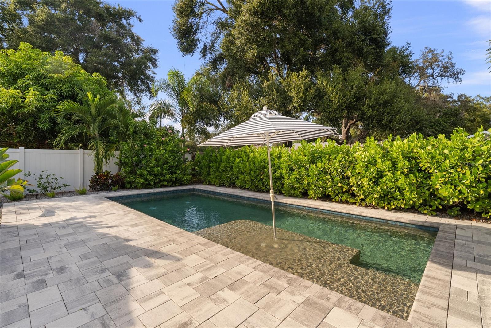 HAMPTON TERRACE - Residential